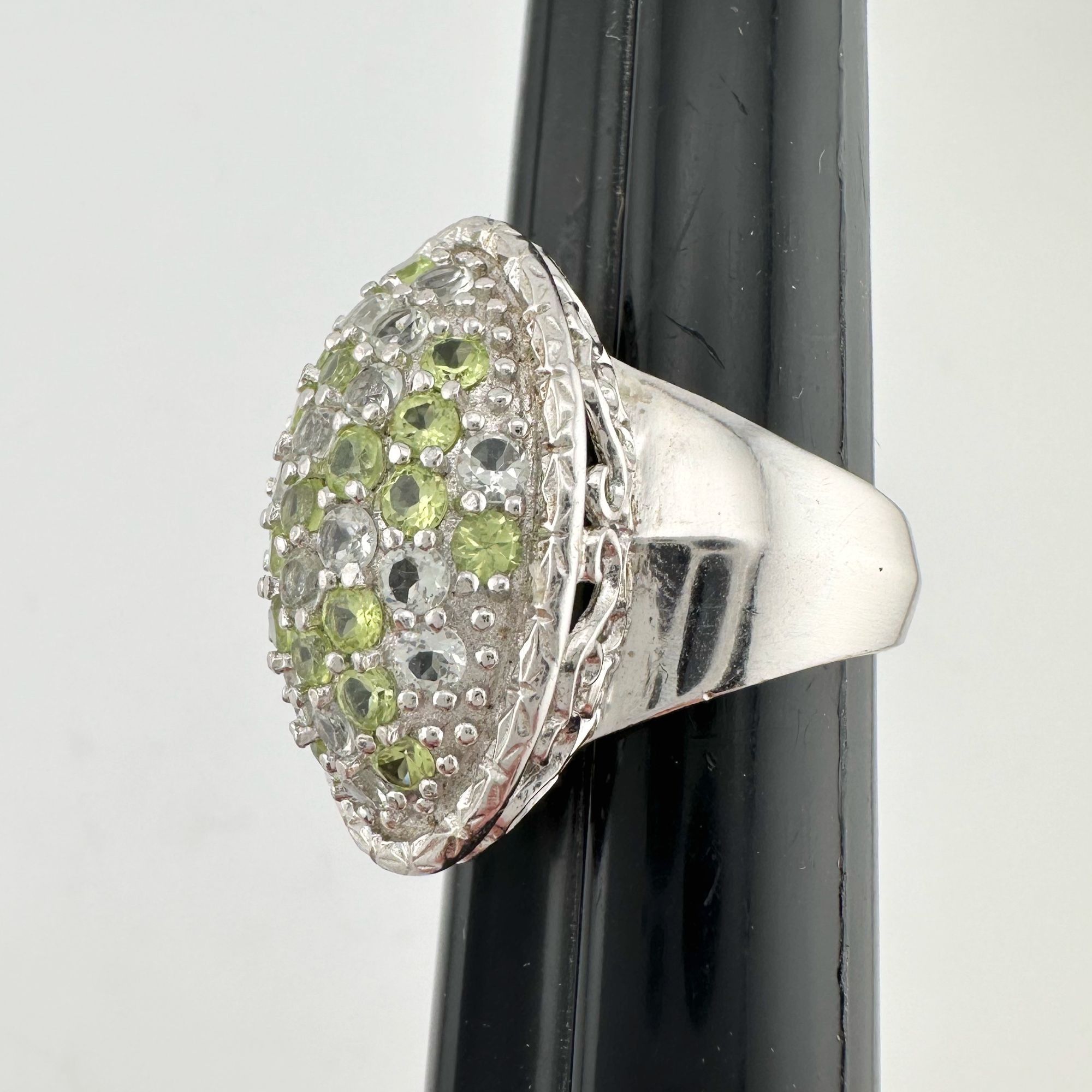 Other 3 Carat Large and Beautiful Peridot Pave' Ring Size 7 Size ONE SIZE - 2 Thumbnail
