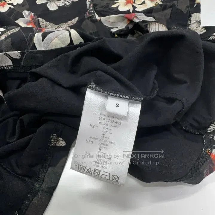 Givenchy Givenchy Floral Butterfly Print Short-Sleeve T-Shirt. Size US S / EU 44-46 / 1 - 5 Thumbnail