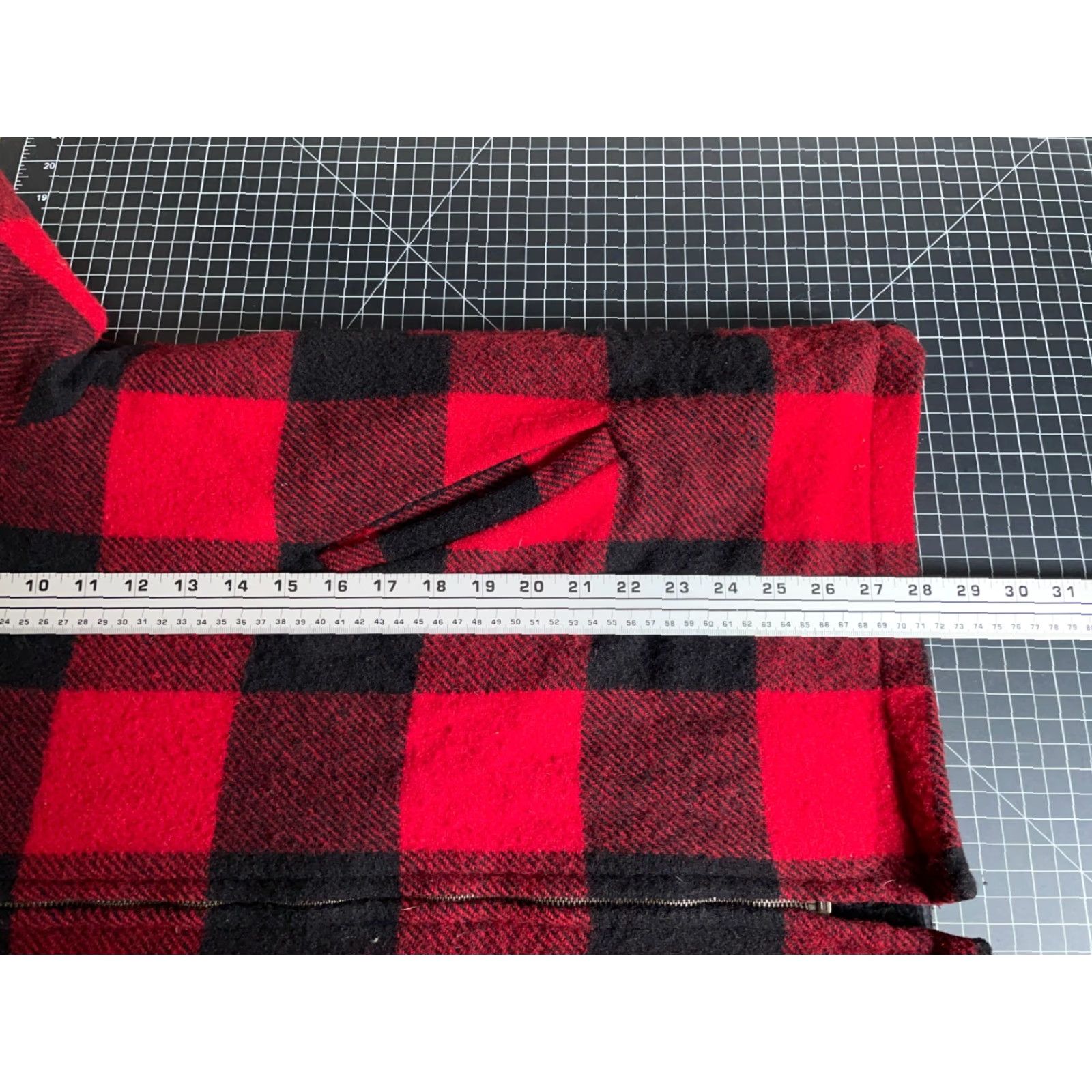 SafTbak VINTAGE SafTbak Wool Sherpa Lined Jacket Mens Large Red Buffalo Plaid Hunting USA Jacket Size US L / EU 52-54 / 3 - 6 Thumbnail