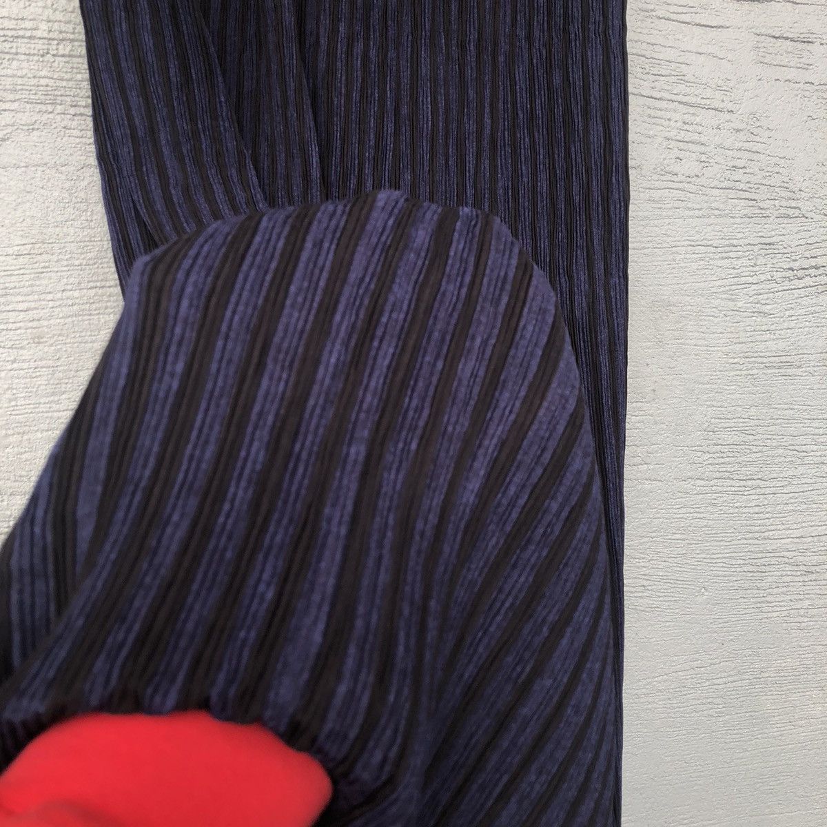 Issey Miyake Issey Miyake Fete Pleated Maxi Skirt Size 26" / US 2 / IT 38 - 3 Thumbnail