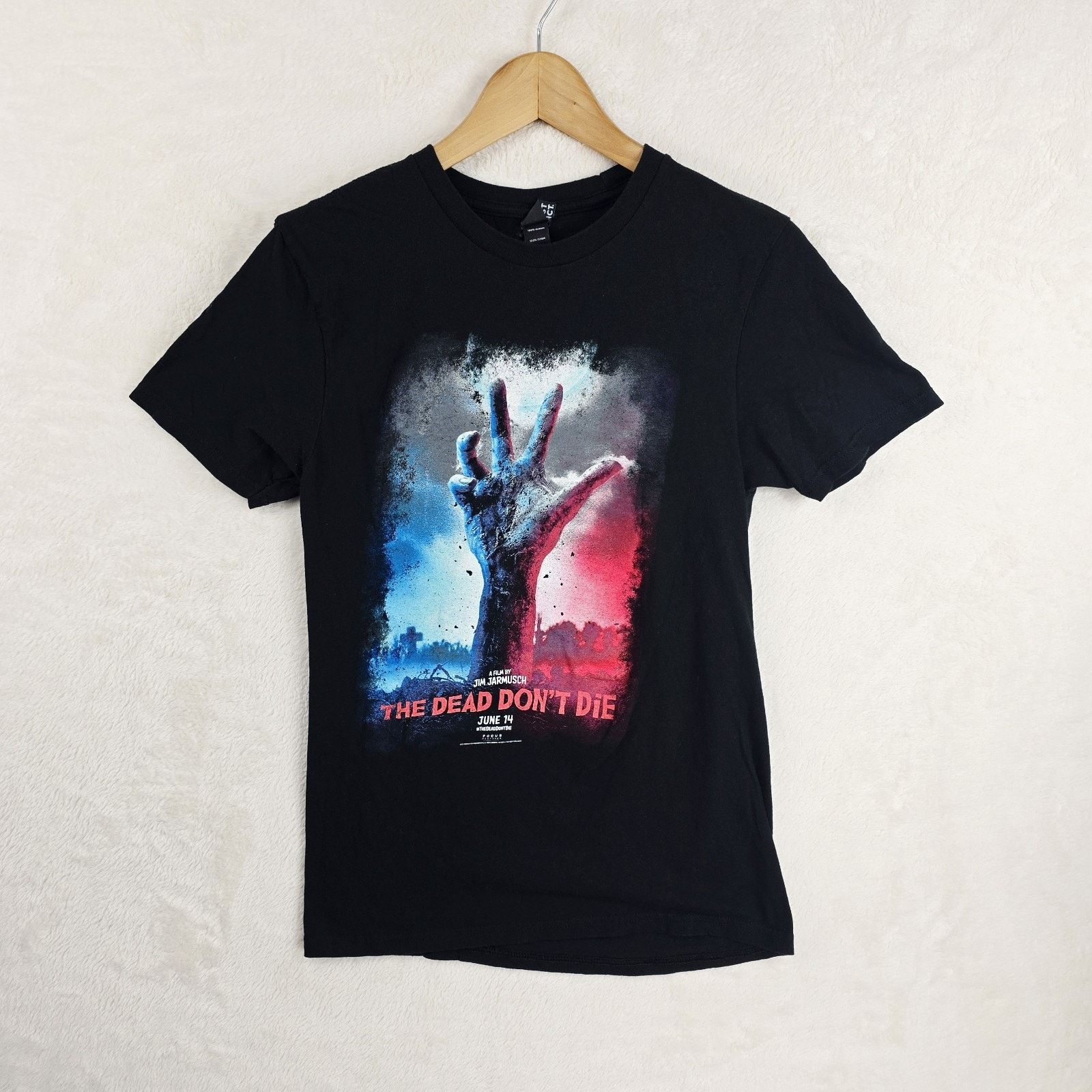 Other The Dead Don't Die Shirt Mens XS Horror Movie Zombie Size US XS / EU 42 / 0 - 2 Thumbnail