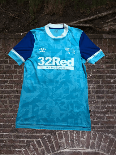 Umbro UMBRO FC DERBY COUNTY AWAY SOCCER FOOTBALL SHIRT JERSEY Size US M / EU 48-50 / 2 - 1 Thumbnail