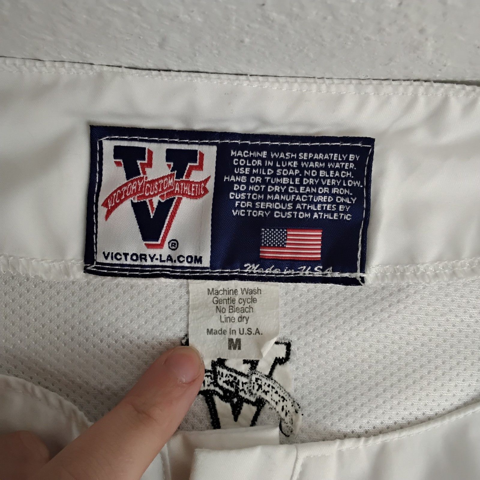 Victory Sportswear Pittsburgh Pirates Windbreaker Men's M White Jersey VTG Size US M / EU 48-50 / 2 - 8 Thumbnail