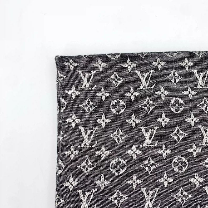 Louis Vuitton Louis Vuitton Grey logo presbyopic full print mulberry sil Size ONE SIZE - 2 Thumbnail