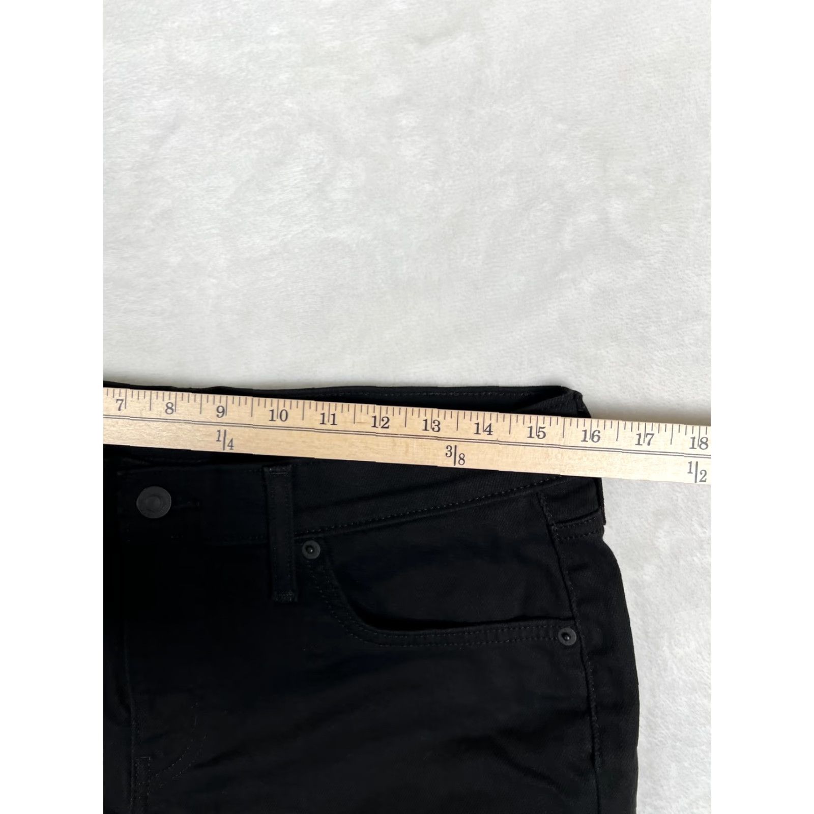 Levi's Levi's Womens Mid Length Shorts 31 Black Denim Jean Cutoff Cuffed Stretch Casual Size 24" / US 00 / IT 34 - 4 Thumbnail