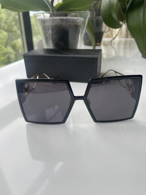 Dior Dior 30 Montaigne Sunglasses Size ONE SIZE - 1 Thumbnail