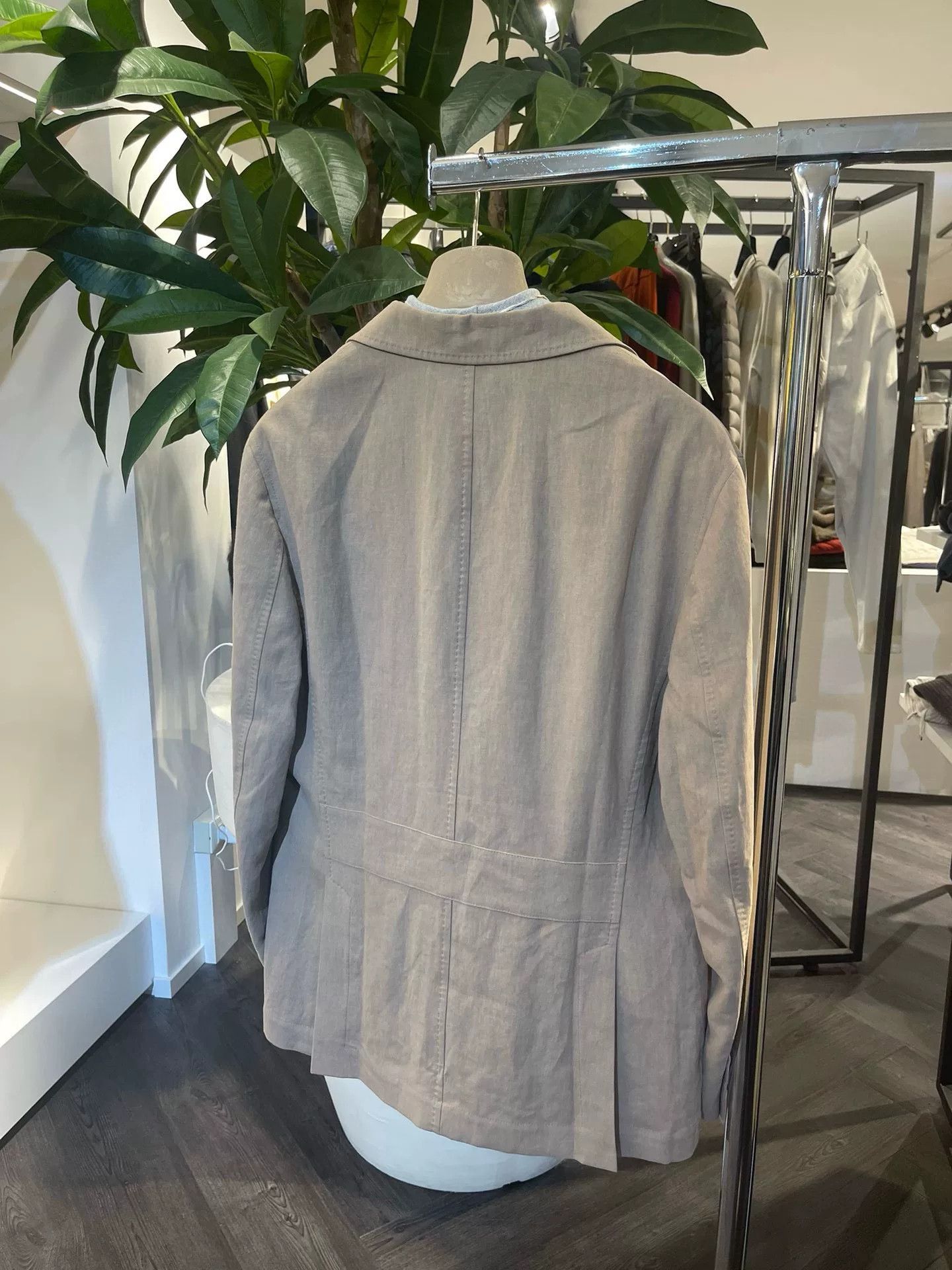 Brunello Cucinelli Classic Khaki Hunting Jacket for Men Size US M / EU 48-50 / 2 - 6 Thumbnail