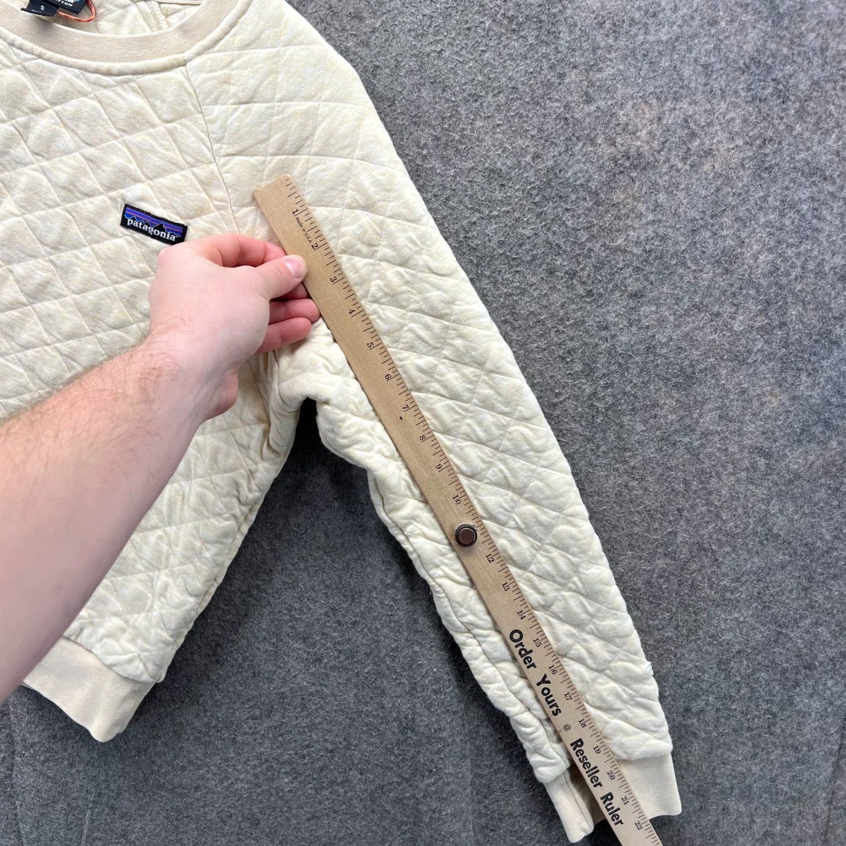 Patagonia VINTAGE Patagonia Sweater Womens Small Crewneck Pullover Beige Quilted 25310 Size S / US 4 / IT 40 - 3 Thumbnail