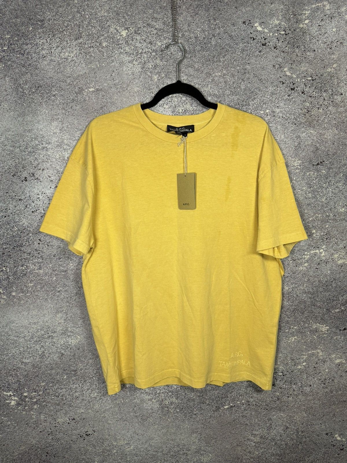 A.P.C. A.P.C Tame Impala Tee Small NWT Size US S / EU 44-46 / 1 - 1 Thumbnail