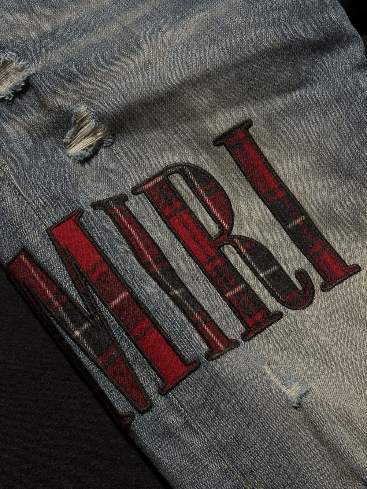 Amiri Amiri Red Plaid Side Logo Light Wash Blue Jeans - Size 31 Size US 31 - 2 Thumbnail