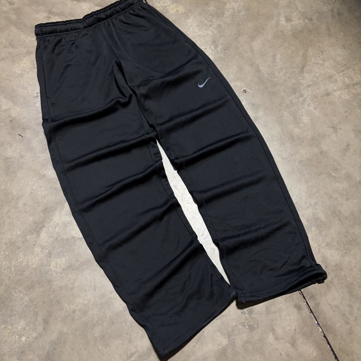 Nike Vintage Nike Mini Swoosh Sweatpants Wide Leg Baggy Y2k Drill Size US 28 / EU 44 - 6 Thumbnail