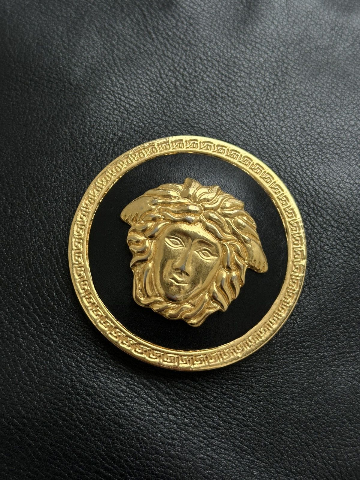 Versace Vintage Gianni Versace La Medusa Golden Logo Leather Bag Size ONE SIZE - 3 Thumbnail