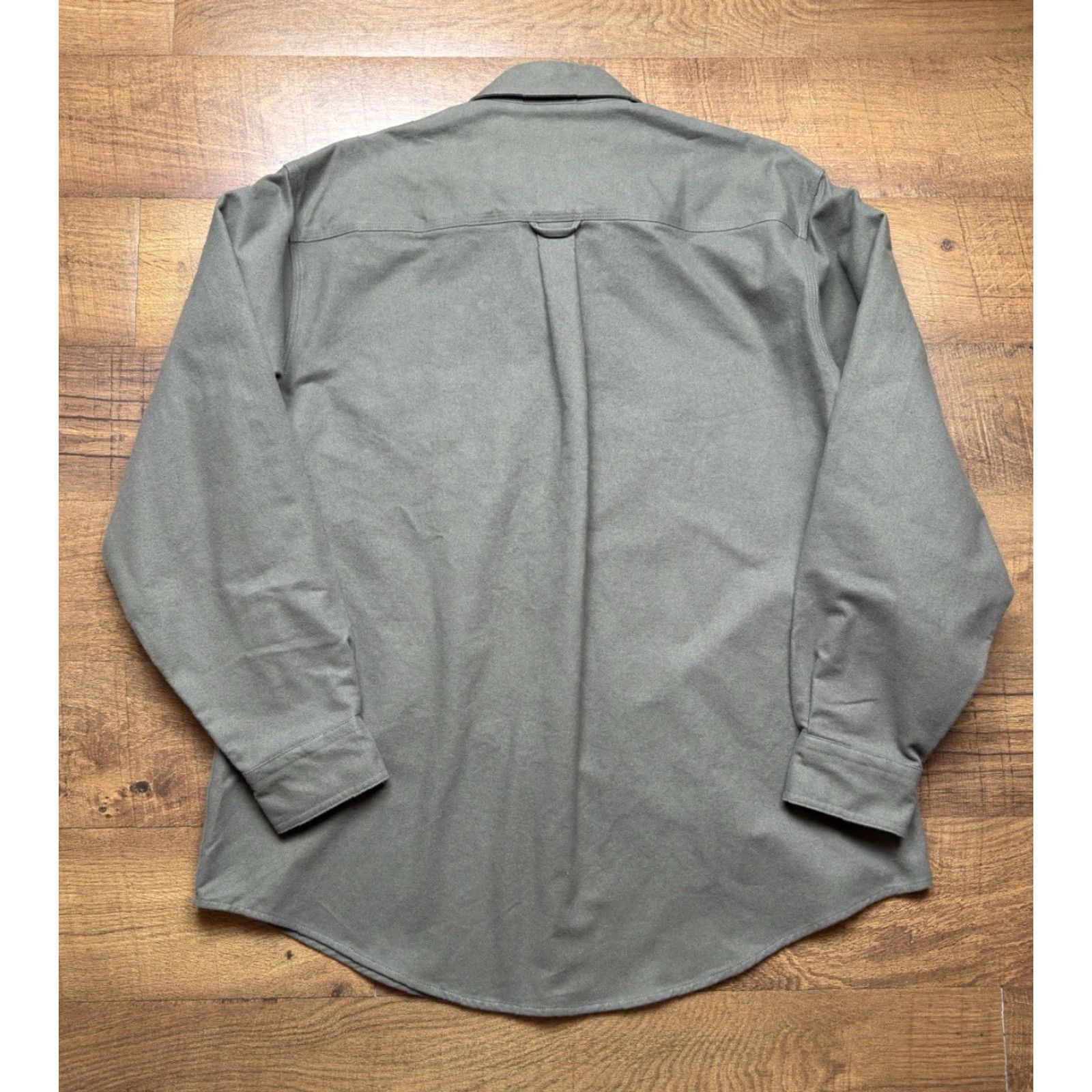 Vintage VINTAGE Woolrich Sportsman Button-Up Shirt Men’s Large Green Chamois Long Sleeve Elbow Patch Collared USA Shirt Men Green Buttons Size US L / EU 52-54 / 3 - 3 Thumbnail