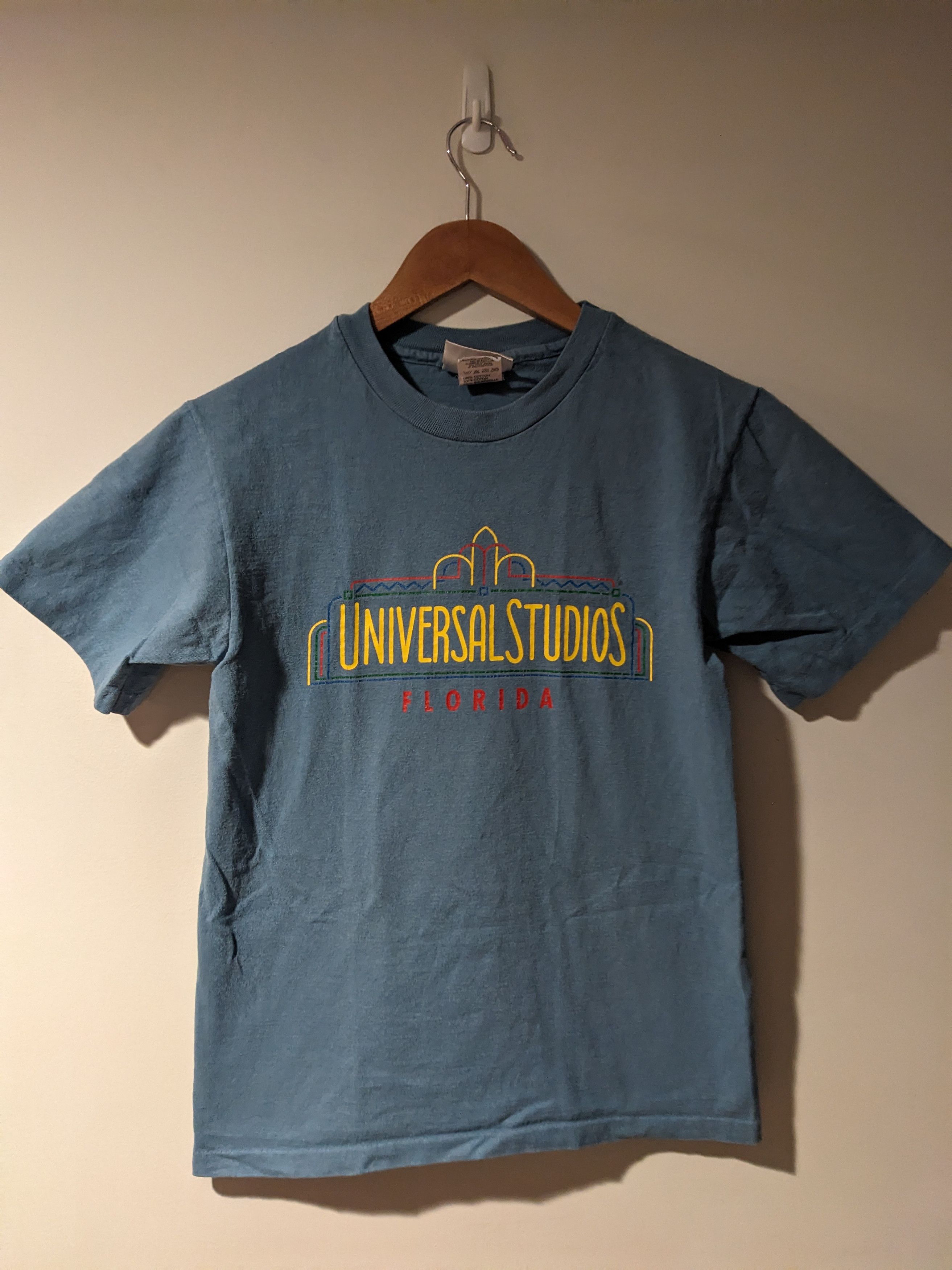 Universal Studios Vintage 90s Universal Studios Florida Blue Small T-Shirt Size US S / EU 44-46 / 1 - 1 Thumbnail