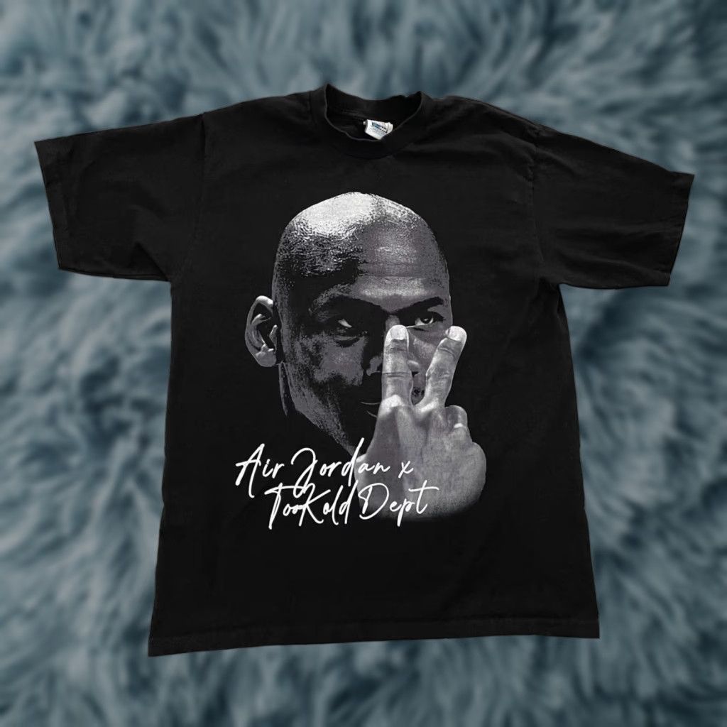 Vintage VINTAGE Air Jordan T-Shirt Mens Large Black Crew Neck Short Sleeve Graphic Retro Sports Size US L / EU 52-54 / 3 - 1 Thumbnail