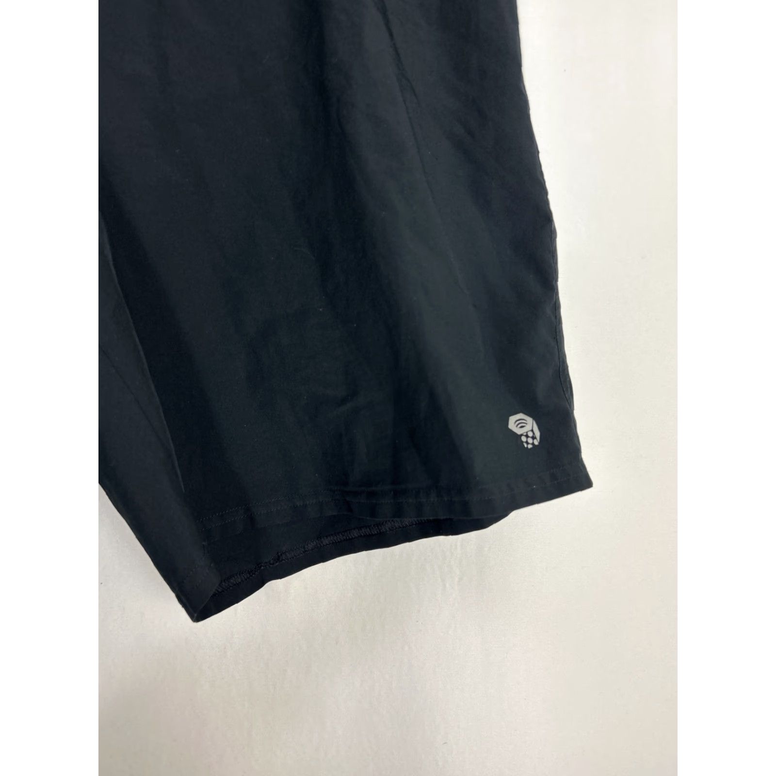 Mountain Hardwear Mountain Hardwear Shorts Mens XL Black Lined Performance Sport Track Vented Mens Size US 36 / EU 52 - 3 Thumbnail
