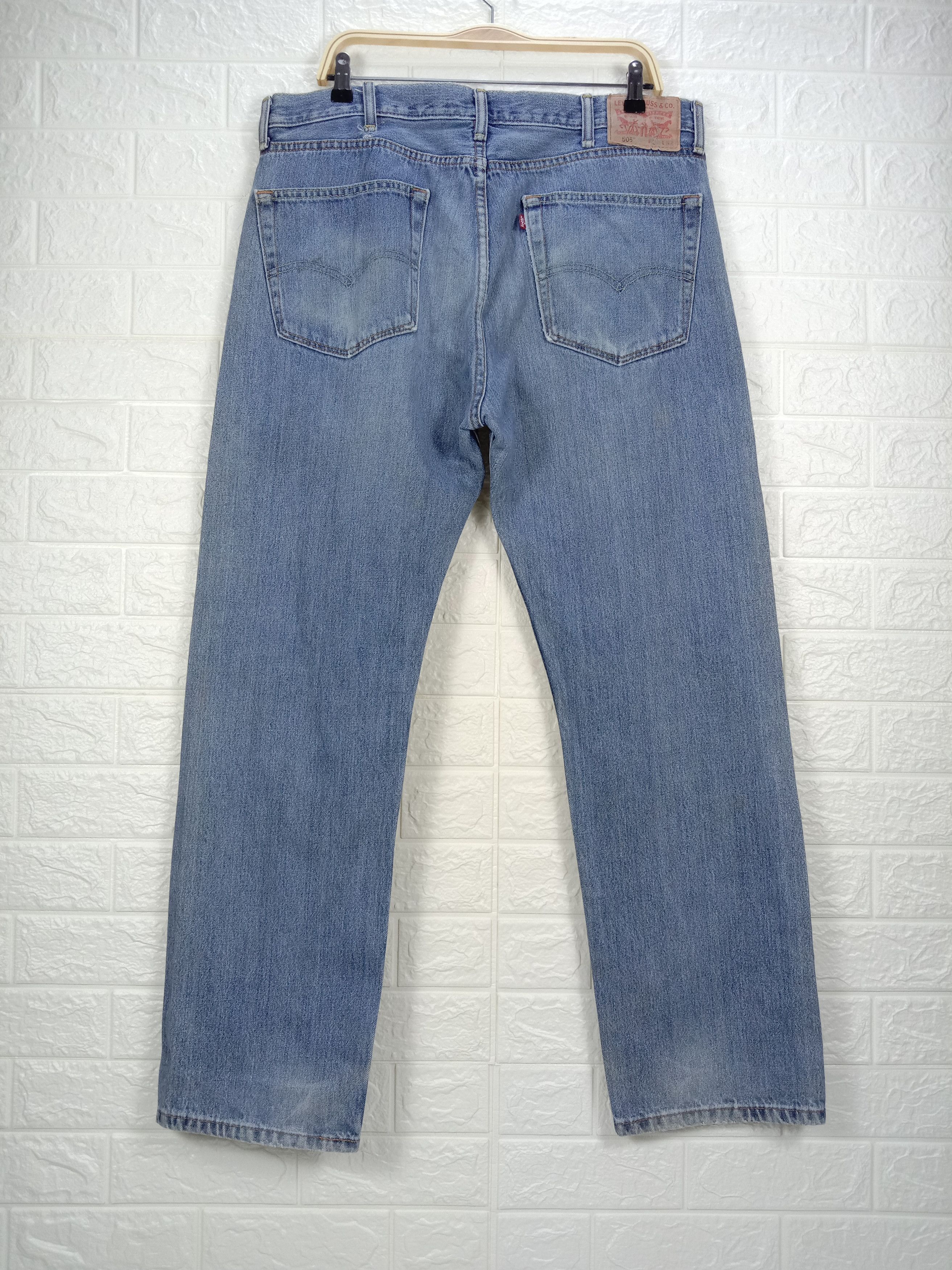 Levi's Vintage Levi's 505 Jeans Blue Wash Distressed Denim Size US 38 / EU 54 - 5 Thumbnail