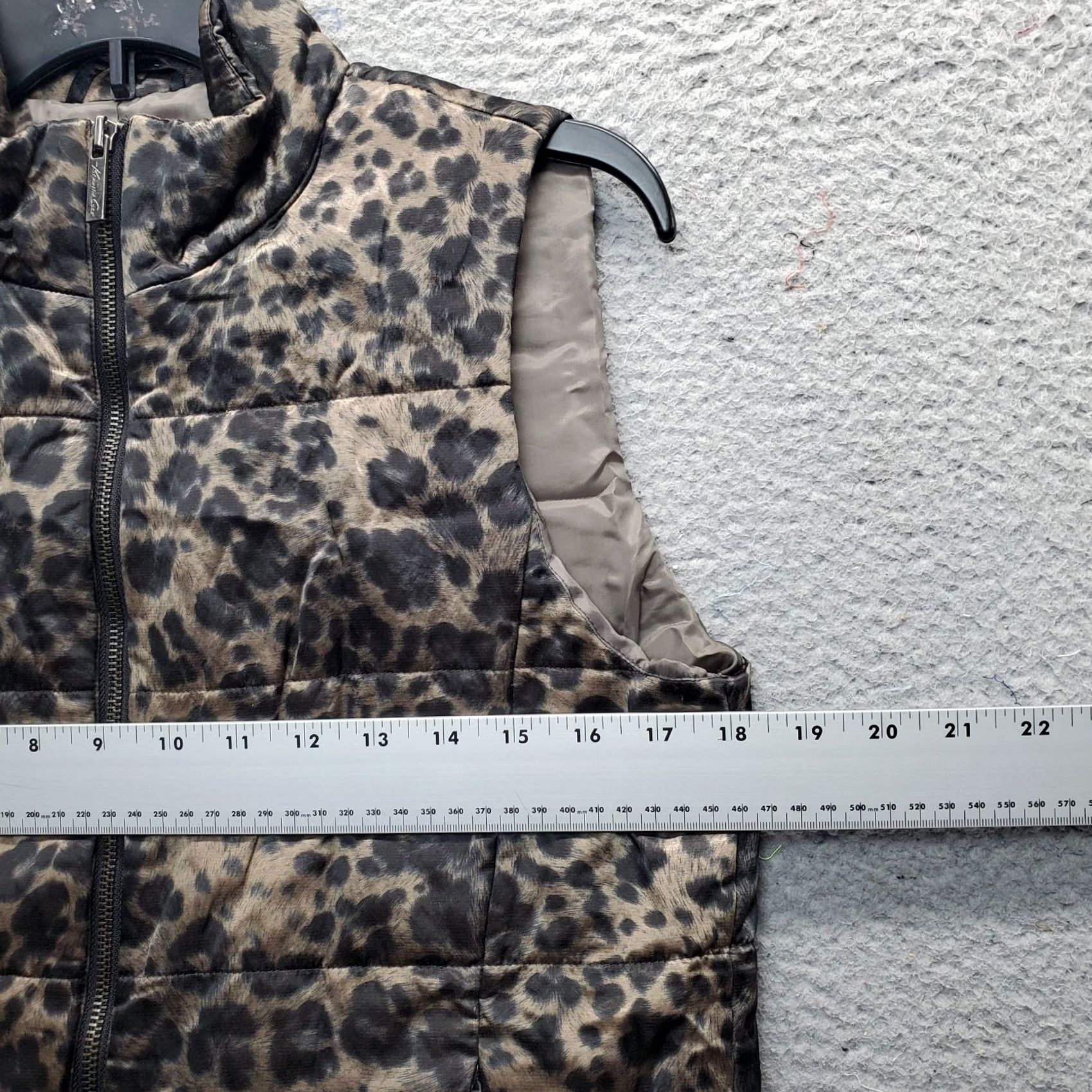 Kenneth Cole Kenneth Cole Puffer Vest Womens Petites S Multi Cheetah Print Sleeveless Full Zip - Womens Size PS Vest Size S / US 4 / IT 40 - 4 Thumbnail