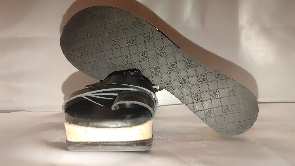 Donald Pliner Donald Pliner Sheena Cork Wedge Sandal Size 7M Size US 7 / IT 37 - 8 Thumbnail