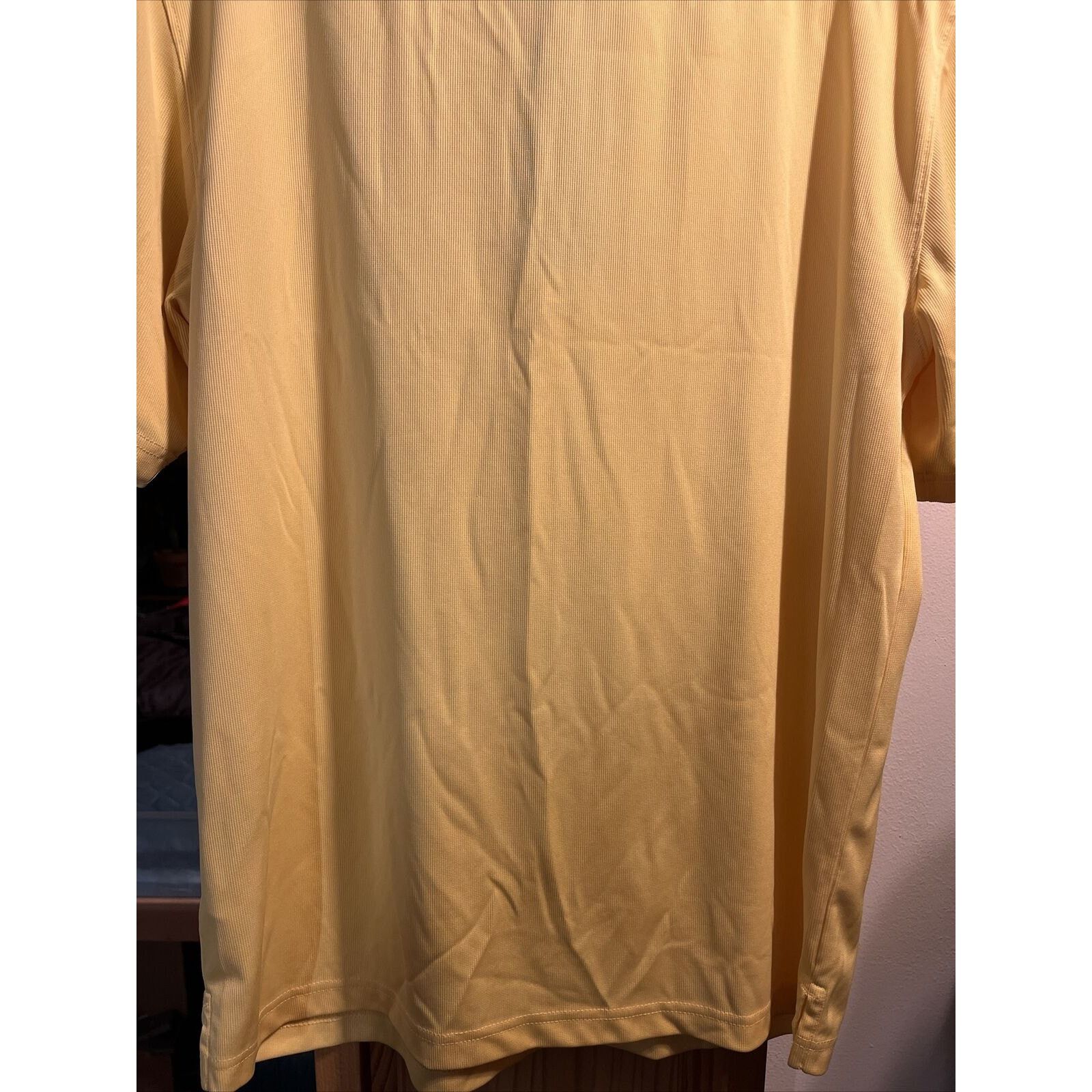 Greg Norman Greg Norman Men’s M Yellow SS 1/4 Button Polyester Golf Polo Size US M / EU 48-50 / 2 - 13 Thumbnail