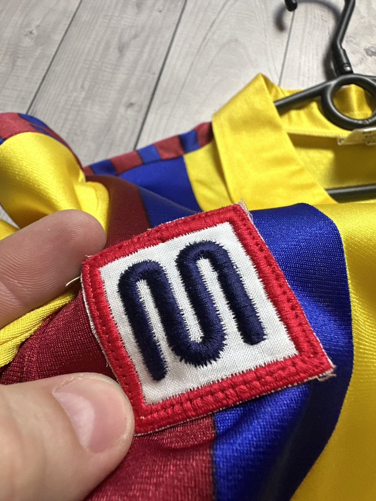 Vintage Vintage Retro Barcelona shirt soccer jersey rare yellow away Size US L / EU 52-54 / 3 - 5 Thumbnail