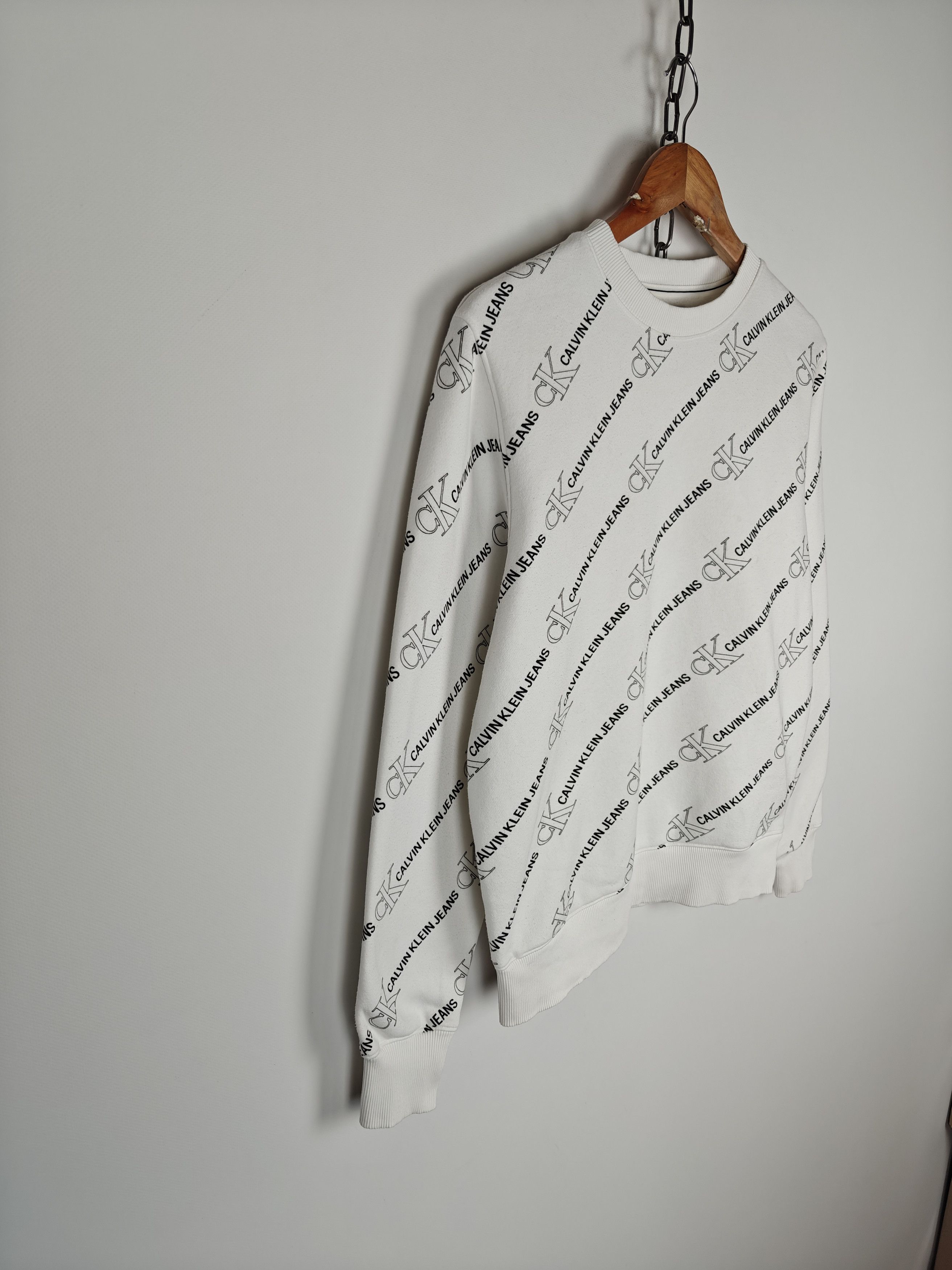 Calvin Klein Calvin Klein Jeans Sweatshirt Crewneck Monogram Pullover S Size US S / EU 44-46 / 1 - 4 Thumbnail
