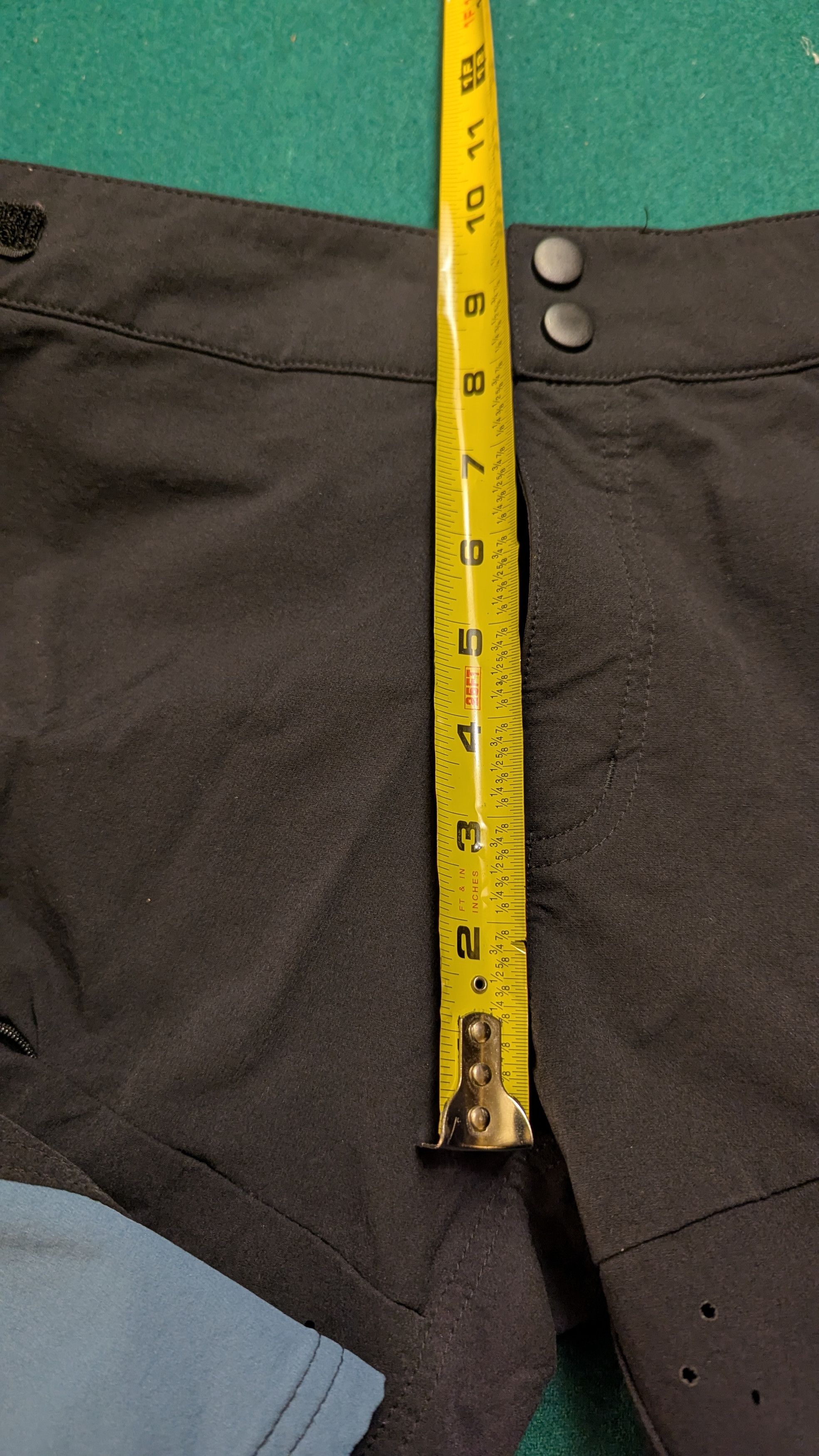 Oakley Oakley mountain bike shorts, men's small, 9 inch inseam Size US 30 / EU 46 - 7 Thumbnail