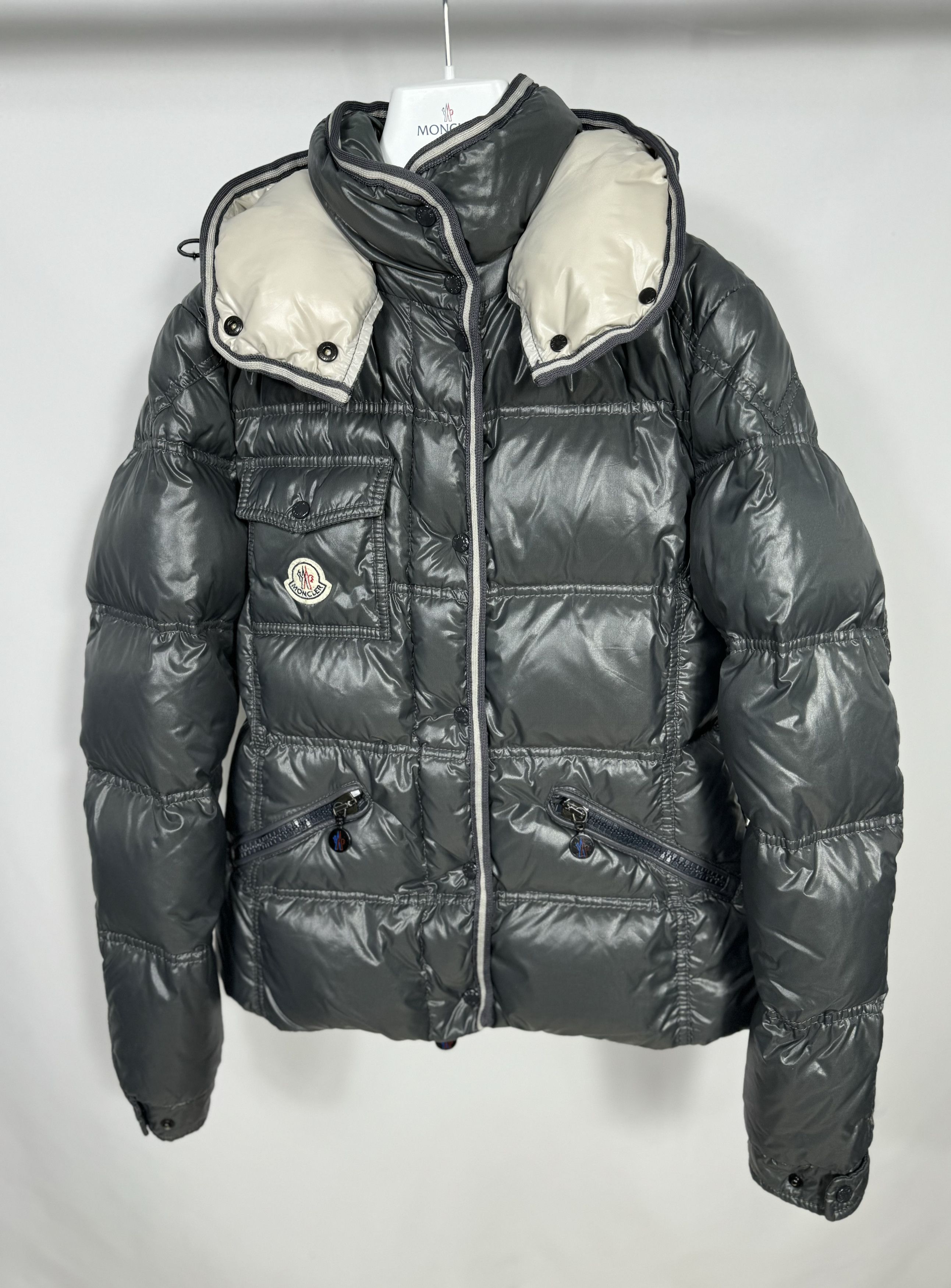 Moncler Moncler Quincy Jacket Size S / US 4 / IT 40 - 1 Thumbnail