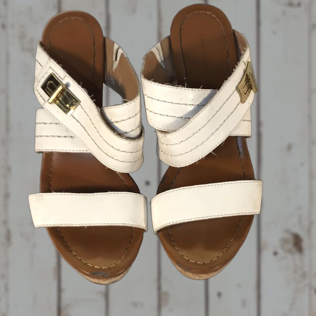 Tommy Hilfiger White Faux Leather Wedge Heel Shoes Womens Size 8 Open Toe 3In High Heel Casual Workwear