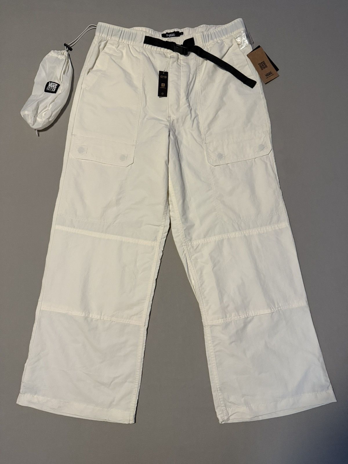 Vans Vans MTE Men’s Packable Baggy Cargo Pants Brand New BNWT Size US 34 / EU 50 - 1 Thumbnail