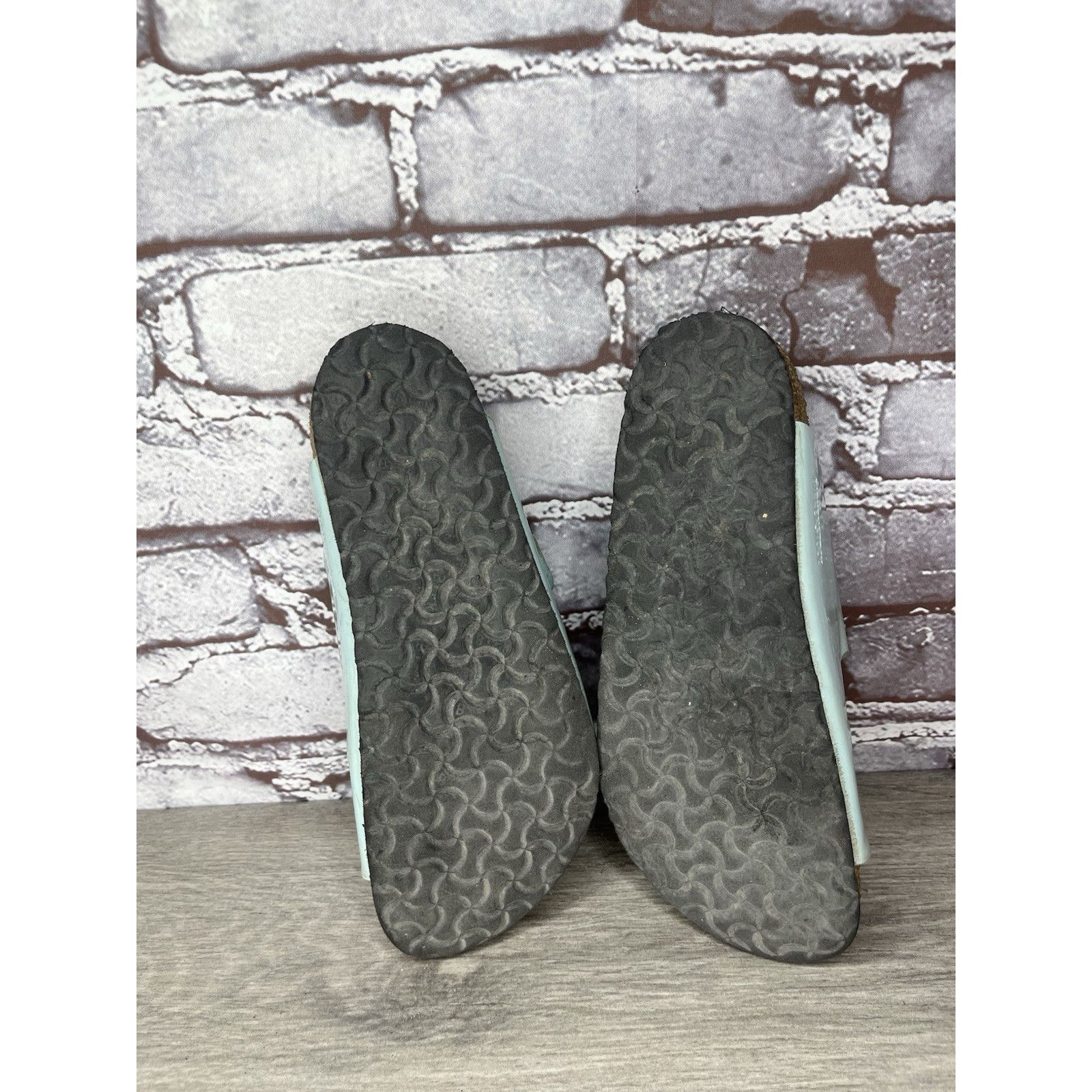 Birkenstock Birkenstock Arizona Turquoise Leather Slide Sandals Big Girl Size US 4 / IT 34 - 17 Thumbnail