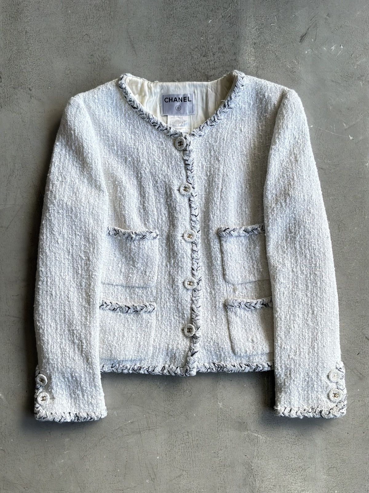 Chanel 2007 Chanel - White & Gold Tweed Blazer Size XL / US 12-14 / IT 48-50 - 1 Thumbnail
