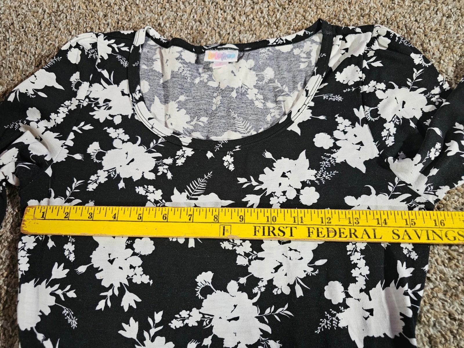 Designer LuLaRoe Black & White Floral Dress S Size S / US 4 / IT 40 - 5 Thumbnail