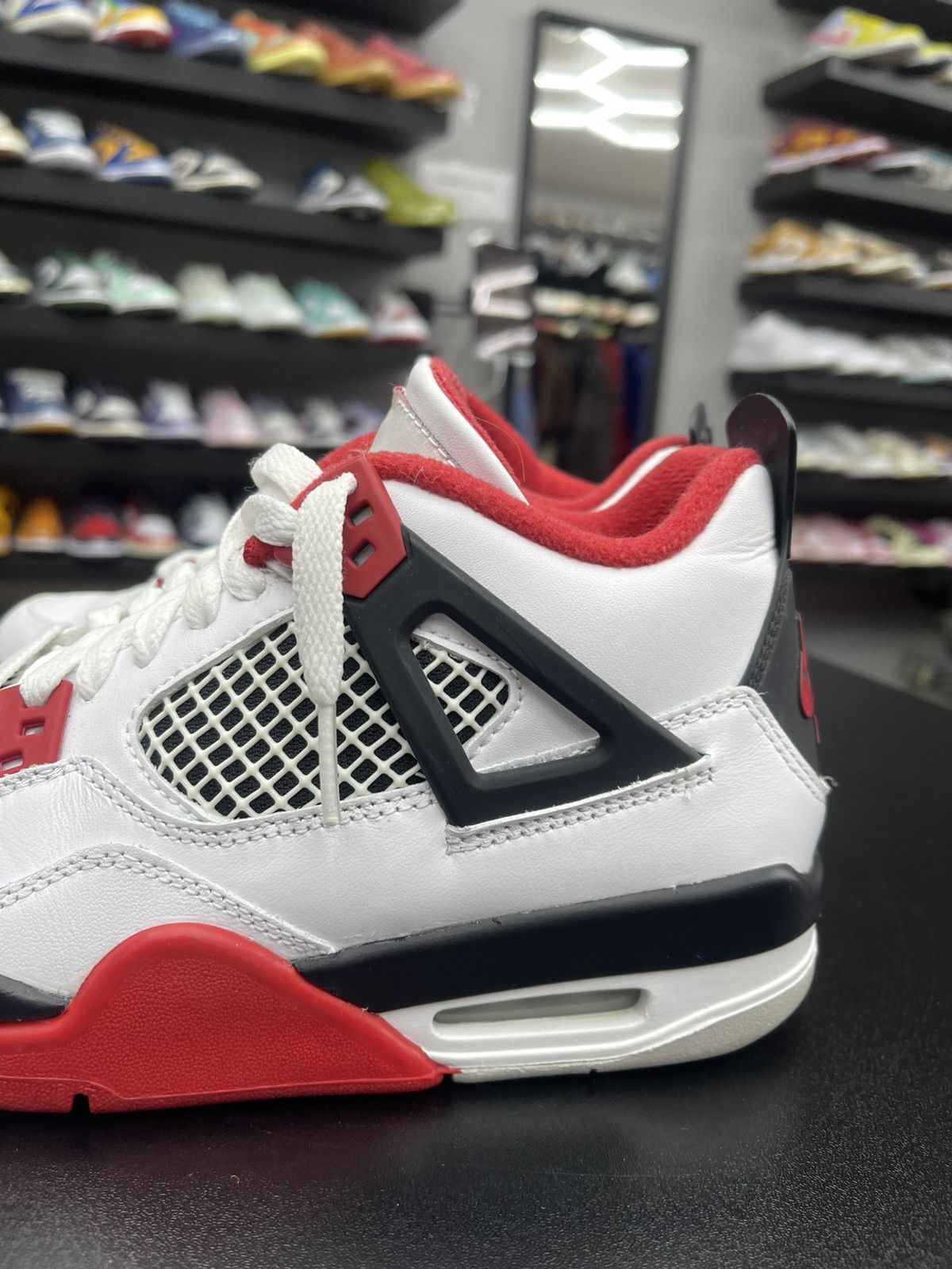 Jordan Brand Size 6y - Jordan 4 Fire Red White/Red Size US 6 / EU 39 - 5 Thumbnail
