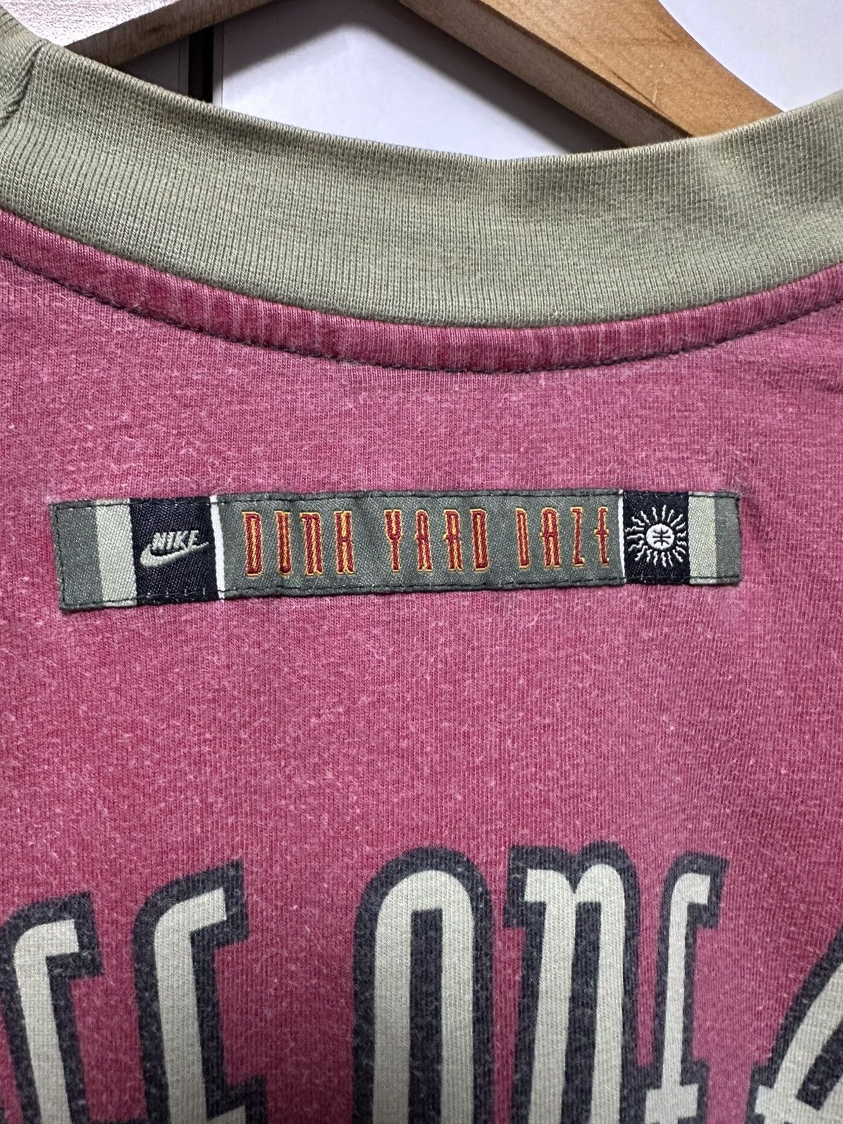 Nike Nike Dunk Yard Daze Long Shirt Vintage 90s Rare Size US L / EU 52-54 / 3 - 10 Thumbnail