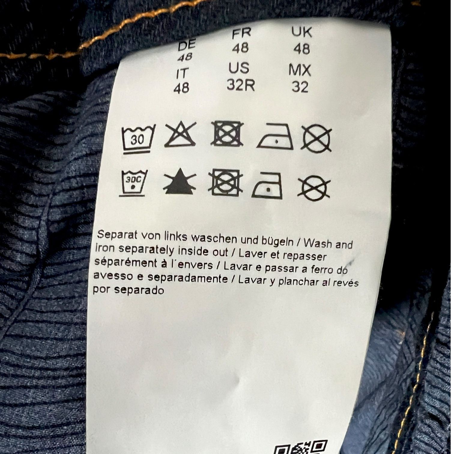 Hugo Boss Men's Hugo Boss Taper Fit Shorts - US 32R Size US 32 / EU 48 - 3 Thumbnail