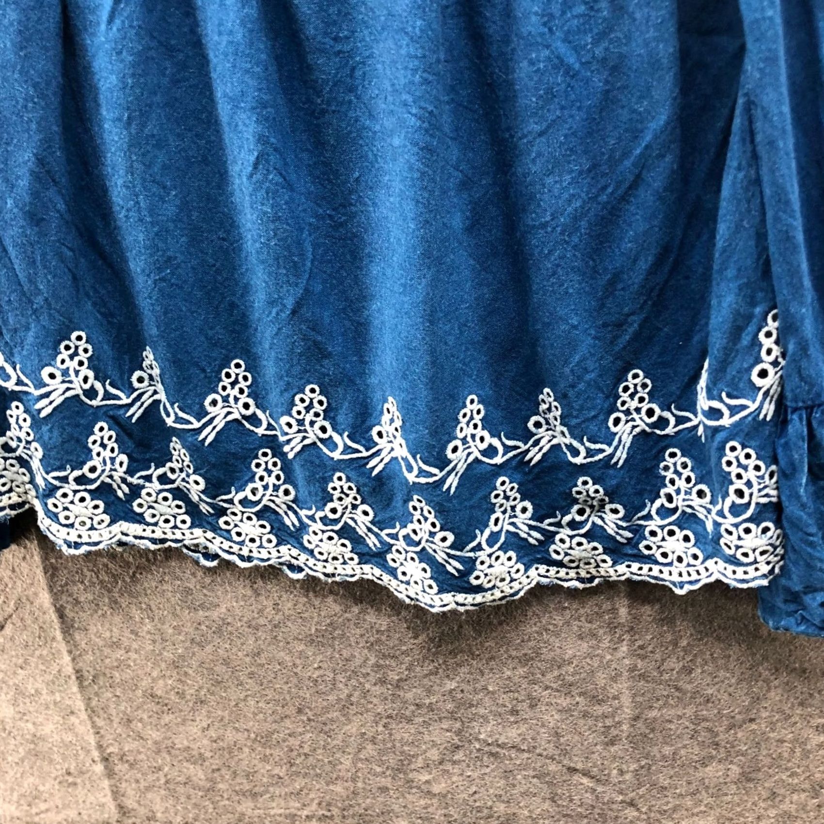 Vintage Elan Off Shoulder Bell Sleeve Top Womens M Blue Eyelet Hem Boho Mineral Wash Size M / US 6-8 / IT 42-44 - 4 Thumbnail