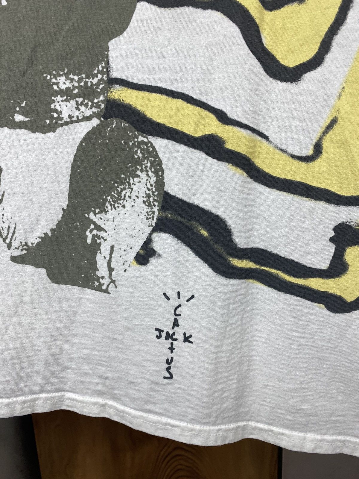 Fragment Design × Kaws × Travis Scott 💀T-Shirt Travis Scott Cactus Jack Kaws For Fragment Tee💀 Size US XL / EU 56 / 4 - 7 Thumbnail