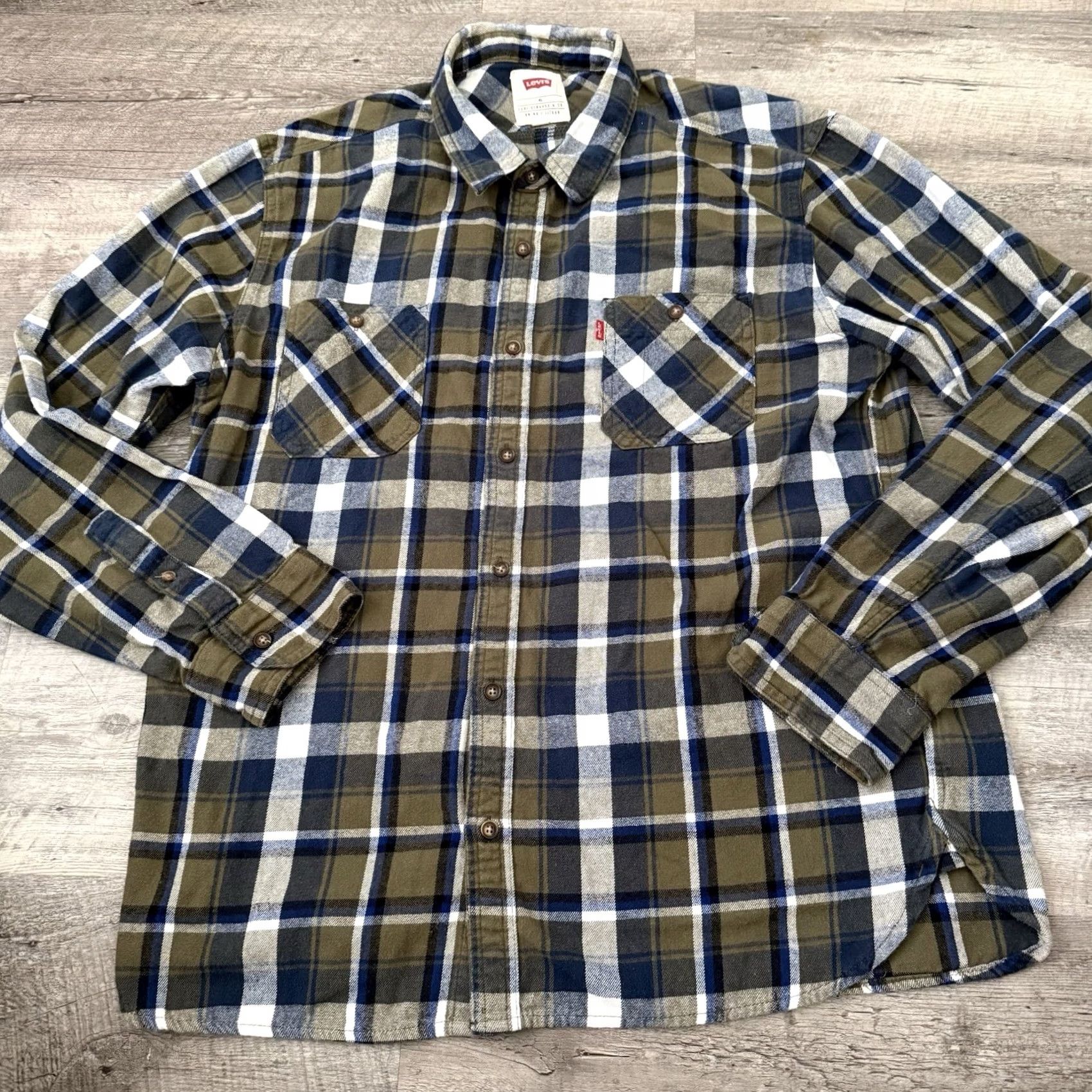 Levi's Levi’s Flannel Shirt Mens XL Plaid Button Up 100% Cotton Pockets Beige Slim Fit? No—Regular Fit. Size US XL / EU 56 / 4 - 6 Thumbnail