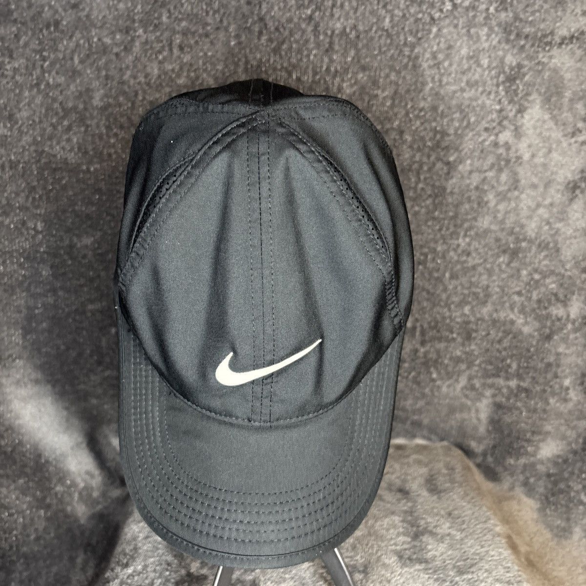 Other Nike Hat Cap Men Strap Back Black Featherlight Dri Fit Size ONE SIZE - 3 Thumbnail
