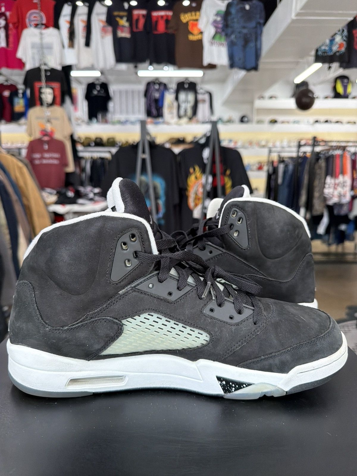 Jordan Brand Air Jordan 5 Moonlight Size 13 (2021) Size US 13 / EU 46 - 3 Thumbnail