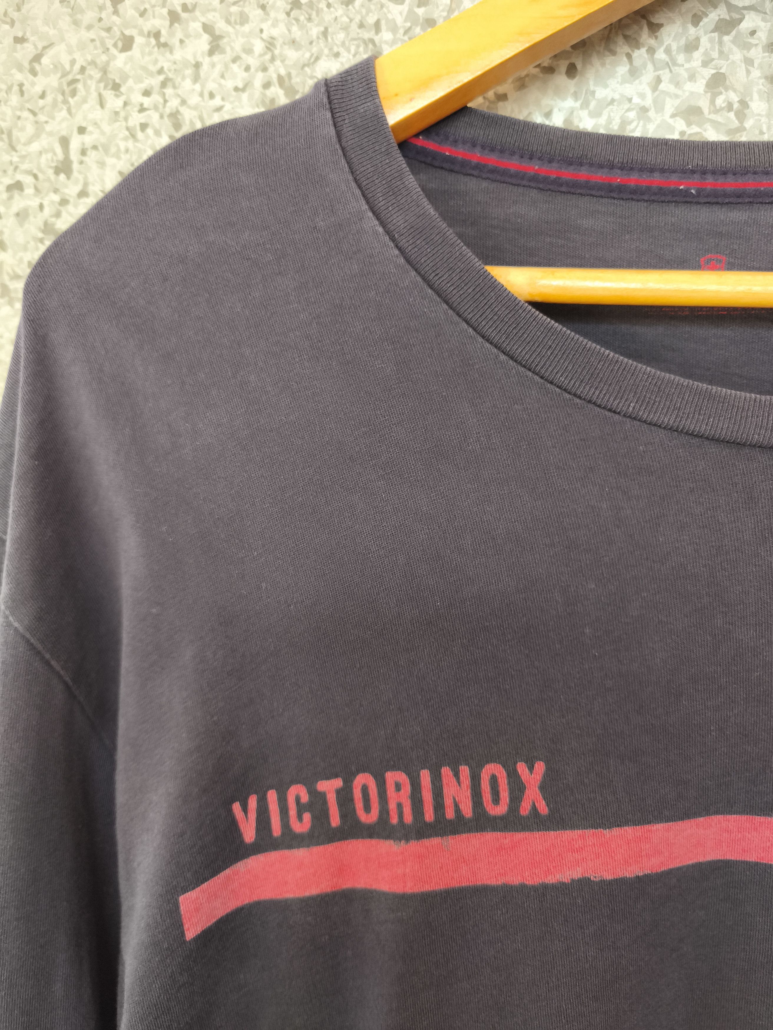 Victorinox 🔥 Sun Faded Victorinox t shirt long sleeve Size US L / EU 52-54 / 3 - 3 Thumbnail
