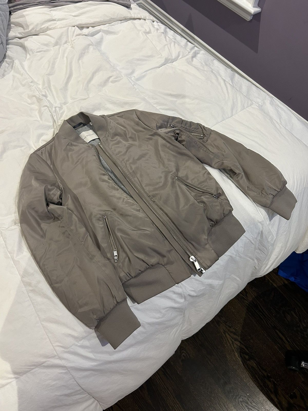 Aritzia Must sell! Babaton Aritzia Gilman Bomber Jacket Size XS / US 0-2 / IT 36-38 - 3 Thumbnail