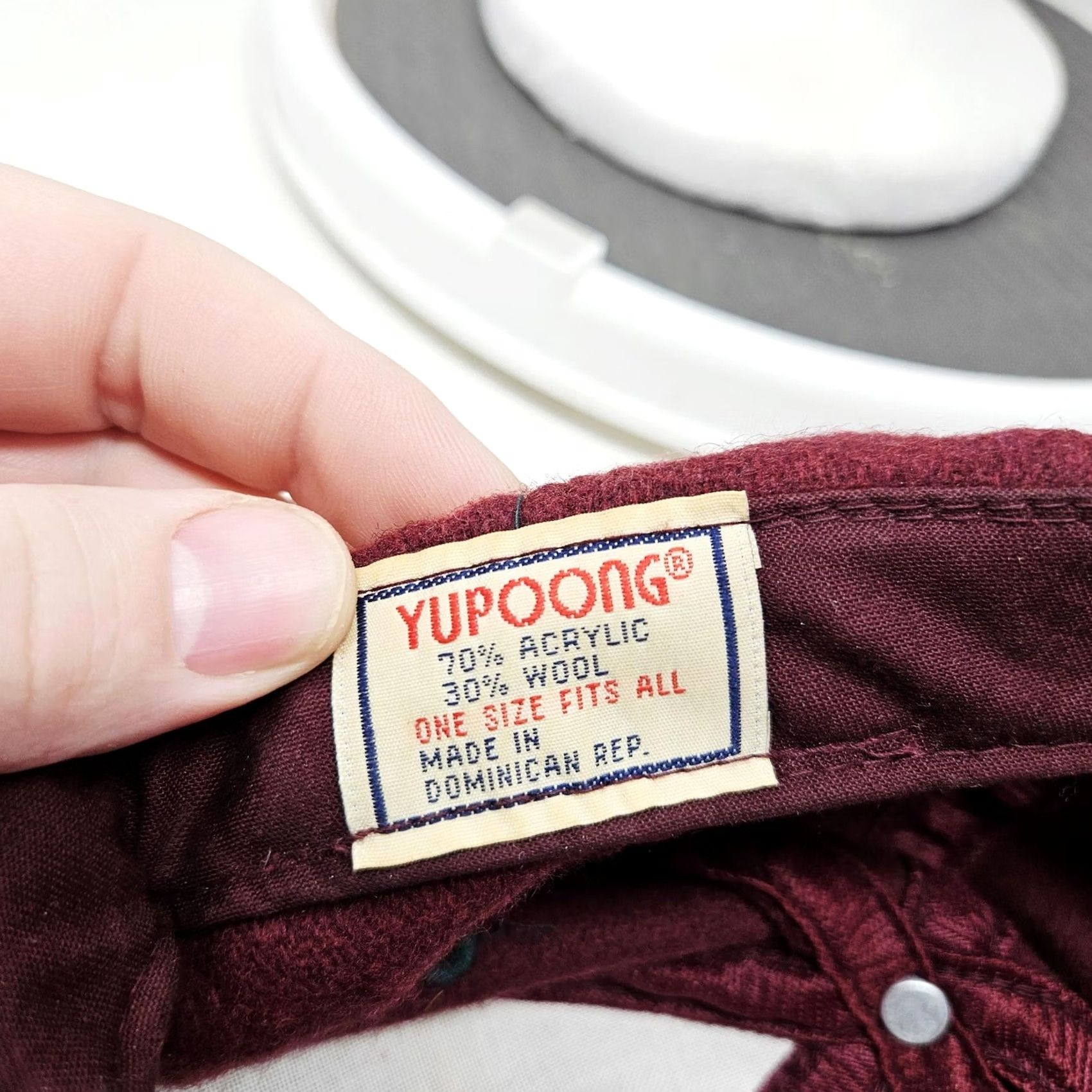Vintage Yupoong Hat Cap Baseball Strap Back One Size Burgundy Green Mens Wool Blend Adjustable Twill Solid Casual Fall Used Womens? Mens Size ONE SIZE - 7 Thumbnail