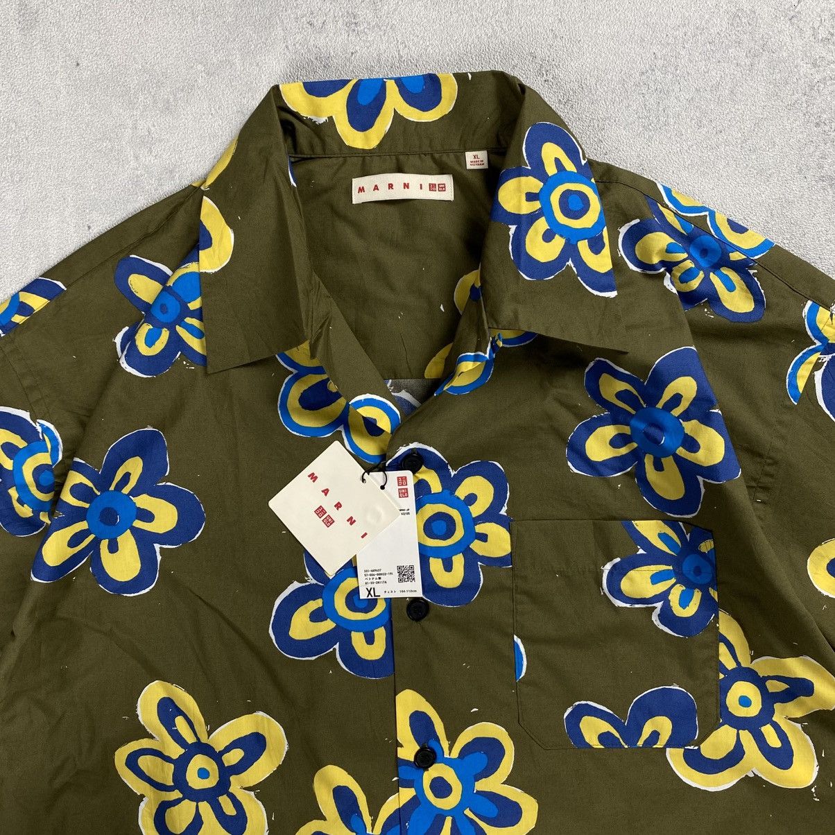 Marni × Uniqlo Marni x Uniqlo Oversized Printed Short Sleeve Floral Shirt Size US XL / EU 56 / 4 - 7 Thumbnail