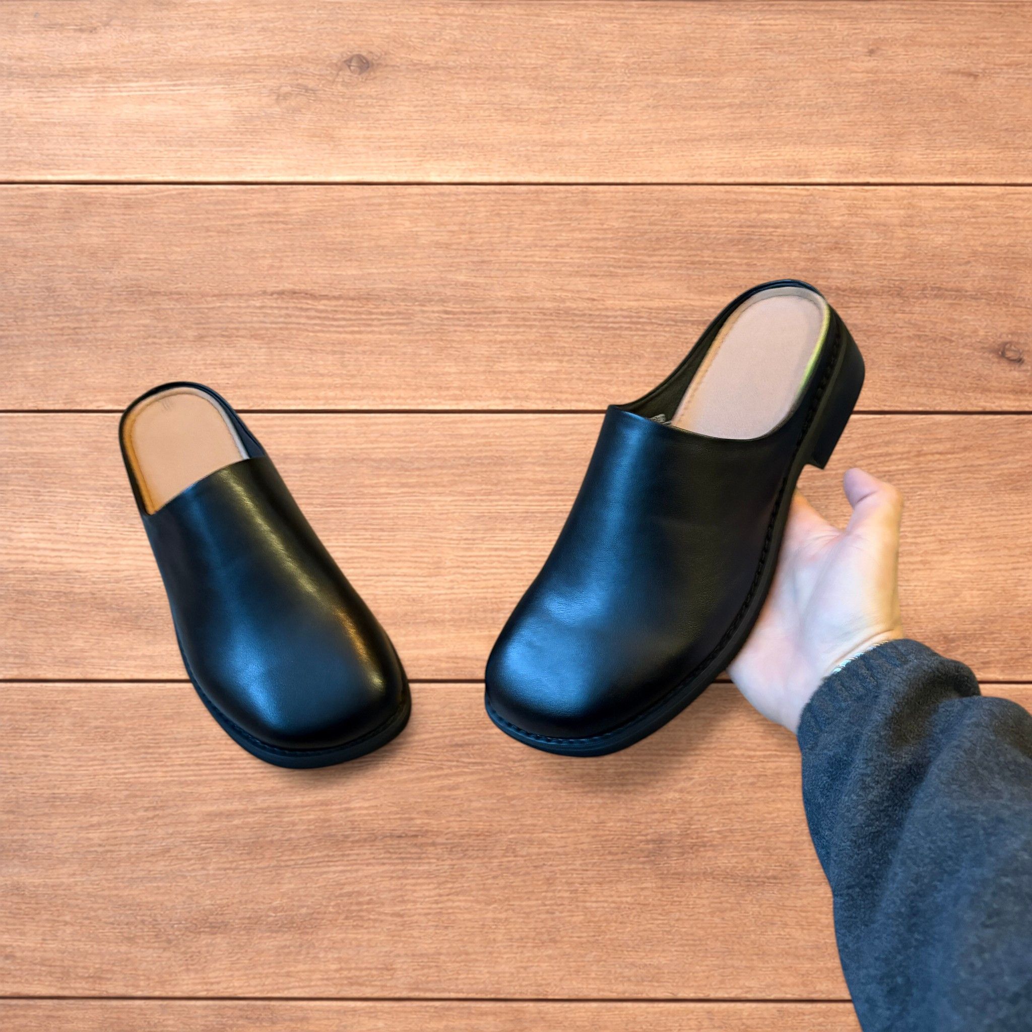 Japanese Brand Lovely faux leather slip on clogs slippers in black. Size US 11 / EU 44 - 2 Thumbnail