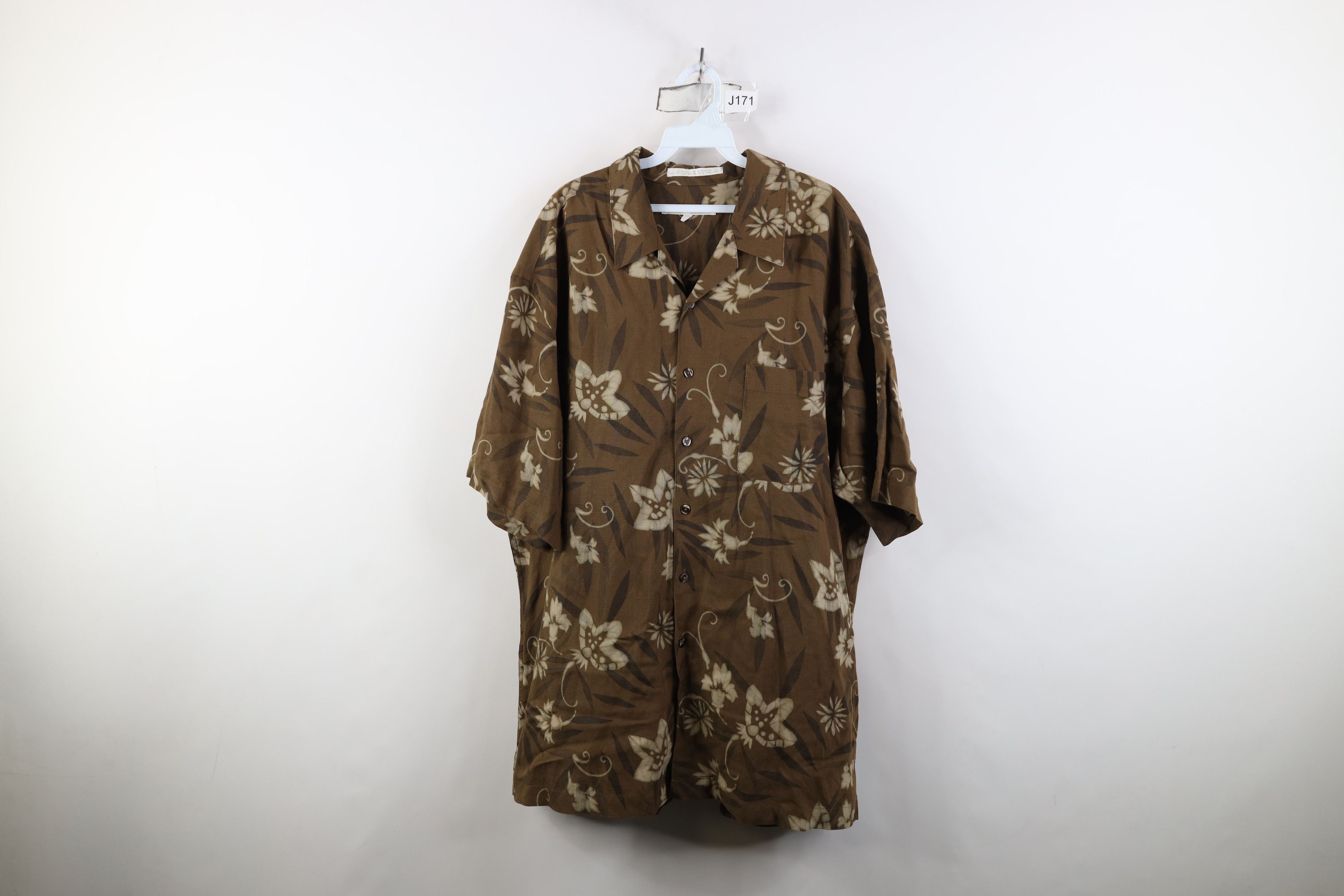 Vintage Vintage 90s Streetwear Flower Luau Hawaiian Button Shirt Size US XL / EU 56 / 4 - 1 Thumbnail