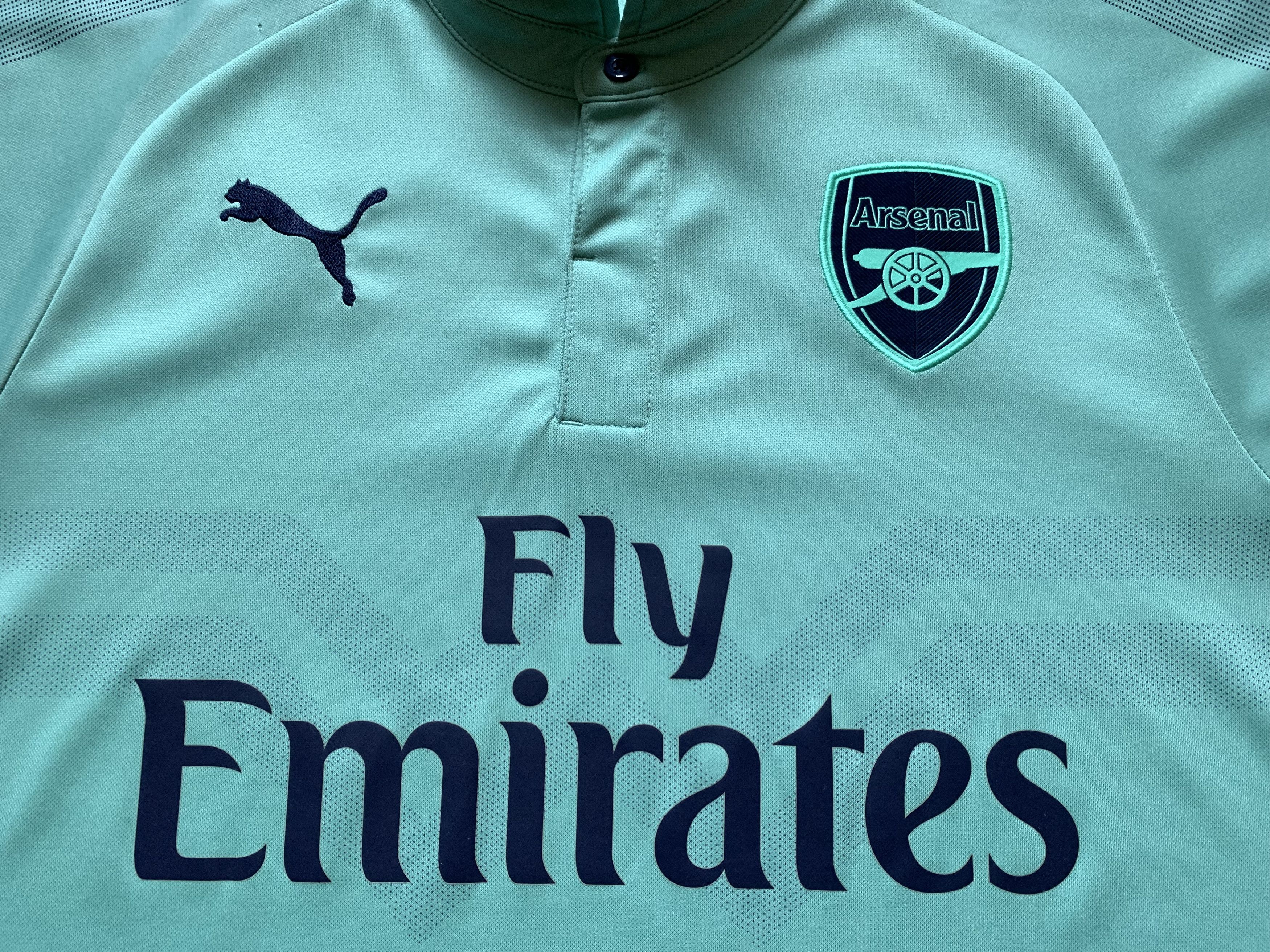 Puma Puma Arsenal London Third Football Jersey 2018-2019 Size US M / EU 48-50 / 2 - 5 Thumbnail