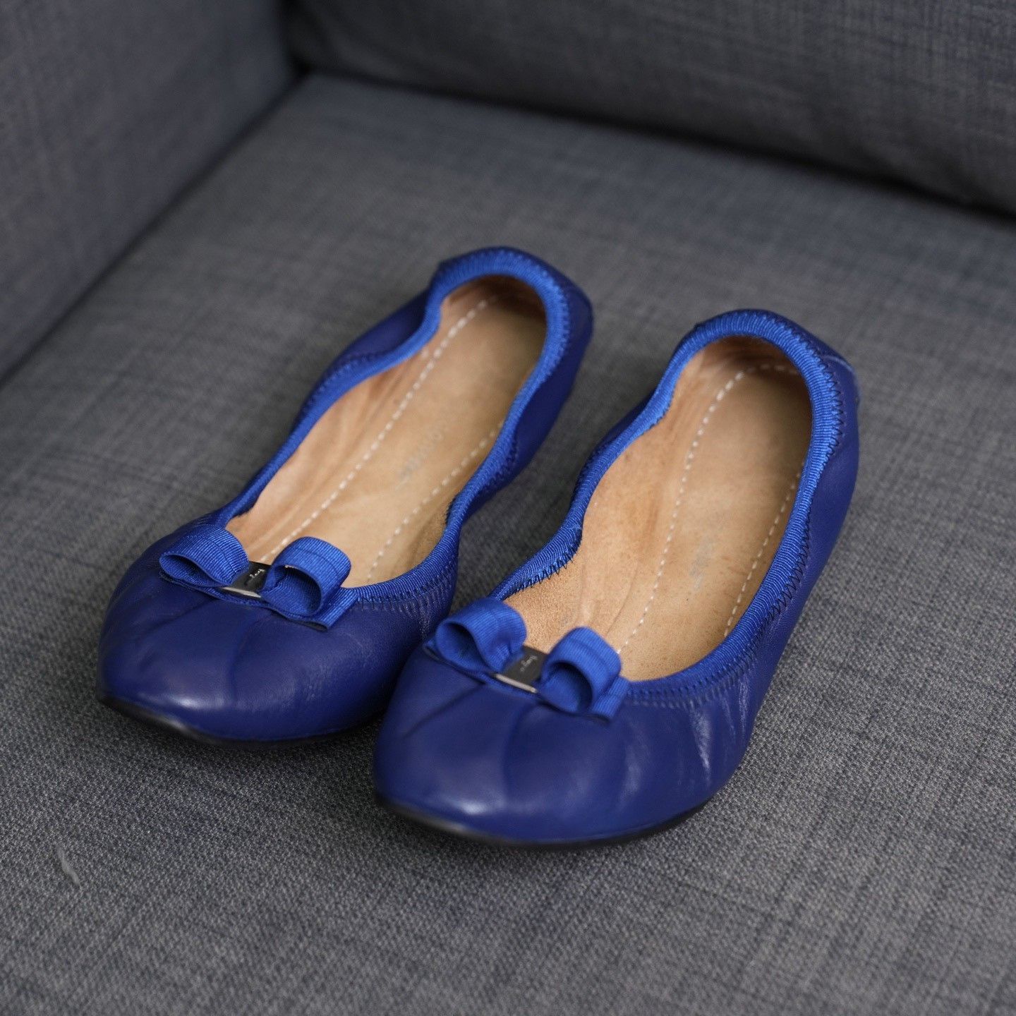 Salvatore Ferragamo Salvatore Ferragamo Blue Lowtop Sneakers us_7 Women Size US 7 / IT 37 - 1 Thumbnail