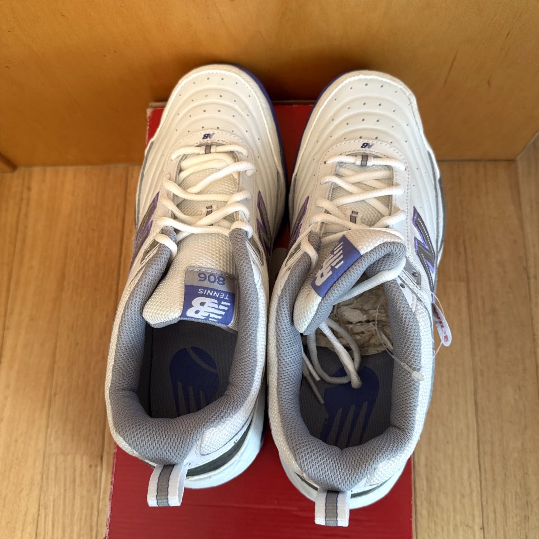 New Balance New Balance 806 Tennis Sneaker Women White Purple Size 10D Wide WC806W Size US 10 / IT 40 - 6 Thumbnail